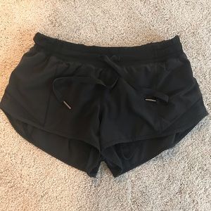 Lulu Lemon Run Shorts Size 6